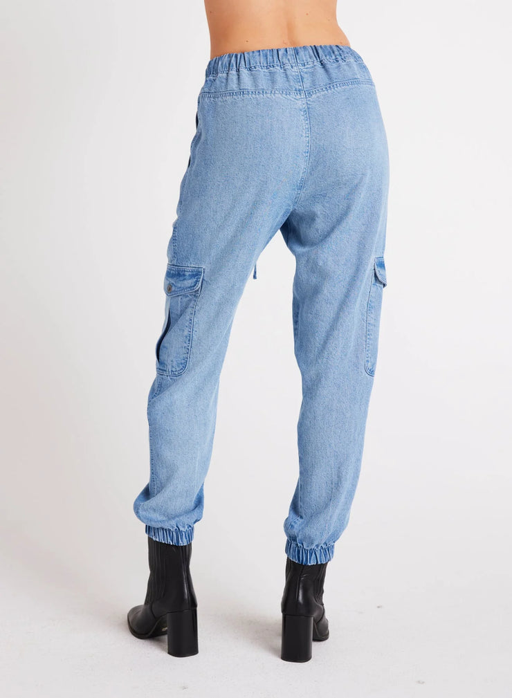 Bella Dahl Isla Pleated Vintage Jogger Horizon Wash