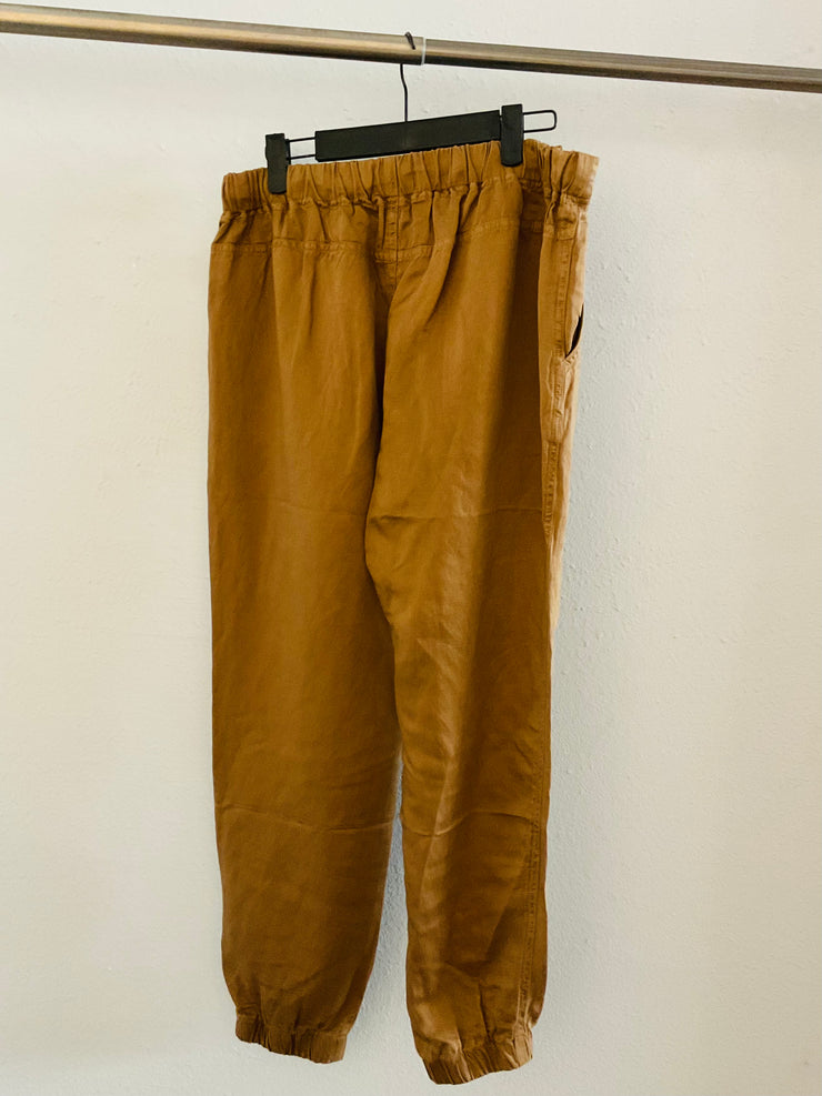 Bella Dahl Luna Pleat Front Jogger Topaz Brown