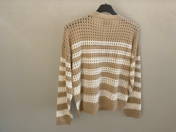 Brand bazar tan and white sweater