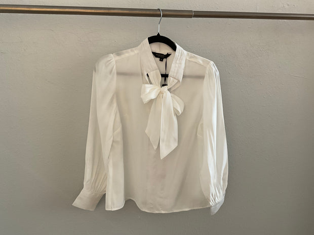 Velvet heart bow tie shirt 24014
