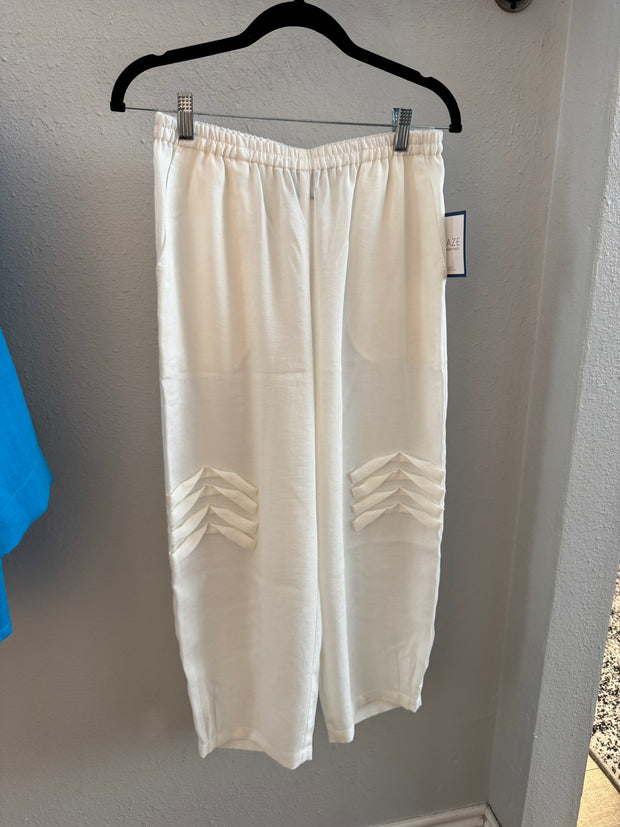 Fridaze Crop Pants with Twisted Pleats (white) AAPT25-CL384