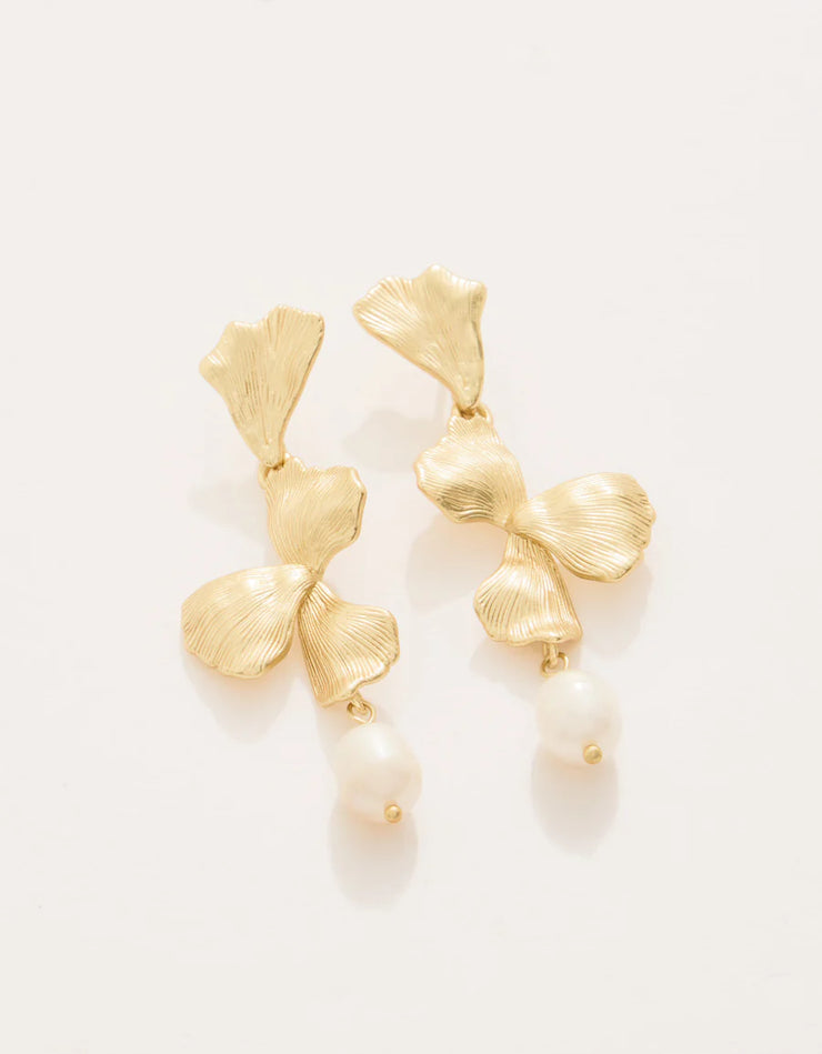 Spartina 449 Ginko Leaf Dangle Earrings Pearl SKU# JE100067-252